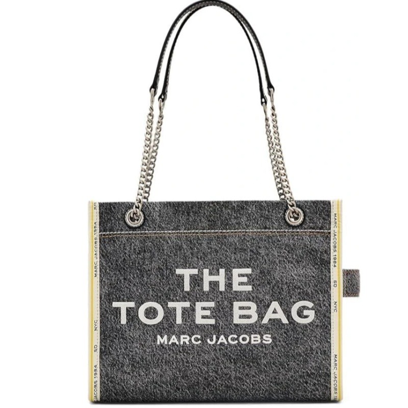 The Medium Tote Black